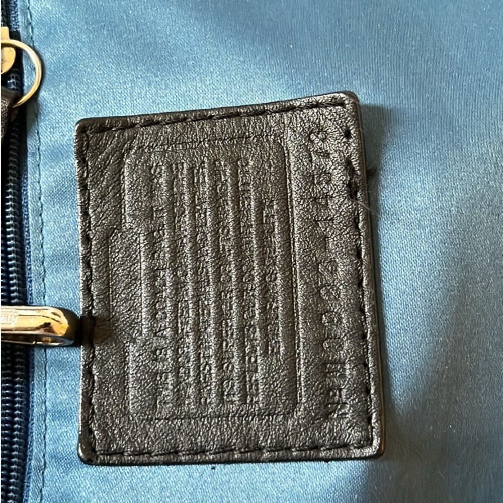 Two Coach Handbag Bundle - image 8